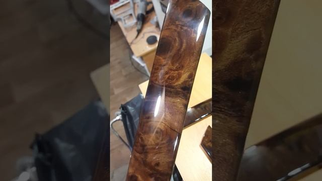 BMW X5 E53 ОТДЕЛКА ДЕКОРАТИВНЫХ ВСТАВОК ШПОНОМ КОРНЯ АМЕРИКАНСКОГО ОРЕХА смотреть онлайн