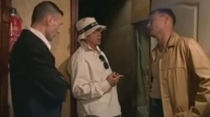 Сергей Приходько-На углу, у Патриарших.