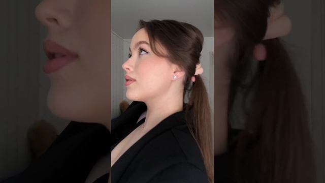 Идеальный макияж губ на каждый день ? #shorts #макияж #макияжгуб смотреть онлайн