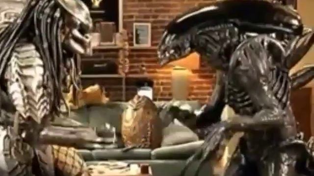 Скрипка,басс и фортепиано.Хищник,чужой и тд.