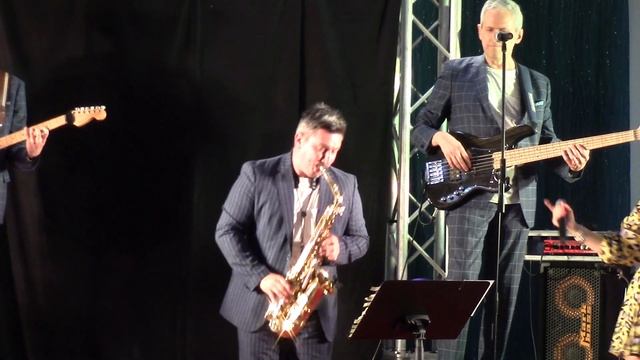 ORCHESTRA FEDERICA COCCO - DAVIDE CRESPI al sax - L'UBRIACONA смотреть онлайн