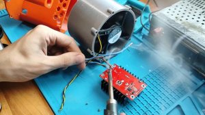 🔦ОЧЕНЬ МОЩНЫЙ ФОНАРИК СВОИМИ РУКАМИ