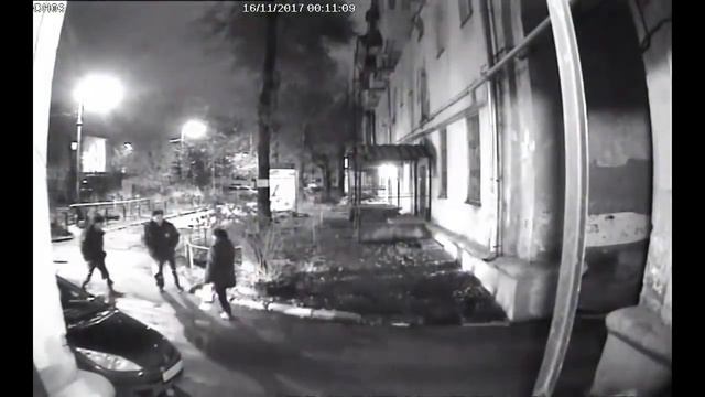 Самара: ограбление женщины у подъезда смотреть онлайн