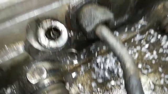 Mitsubishi Pajero сломалась свеча накала высверливаем достаём смотреть онлайн