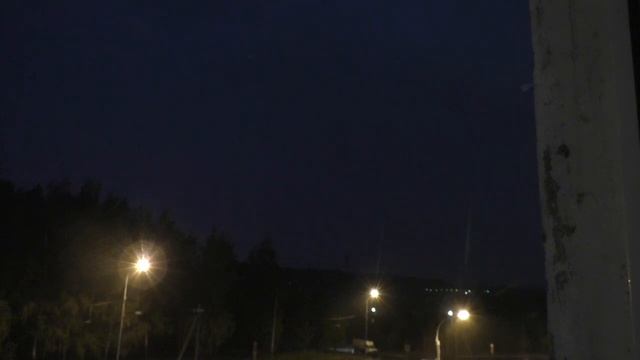 Шкваловый ворот и ЖЁСТКАЯ осенняя ГРОЗА⚡, | молния от 150 м, сразу 5 молний в землю! | 21.09.2022 г смотреть онлайн