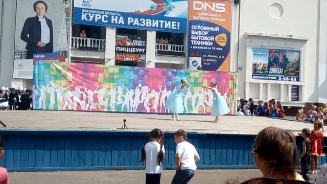 Мы выступаем с моей подругой танец конёк Горбунок жемчужины смотреть онлайн