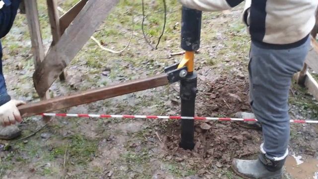 незаменимая вещь при монтаже свай. электрический сваекрут смотреть онлайн