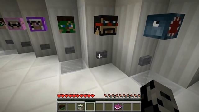Minecraft: HOUSE OF WEIRDOS - FIND THE CORRECT BUTTON - Custom Map