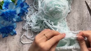 Комбинезон для малыша спицами из плюшевой пряжи градиентом, возраст 0-3 мес/Подробный МК/Часть 1-я