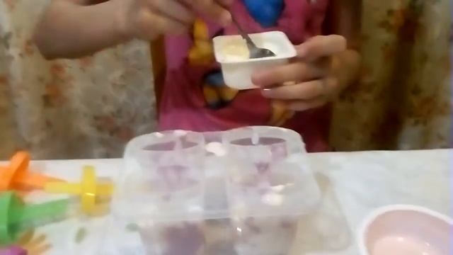 Делаем мороженое. Что делать если ребёнок не ест творожки? смотреть онлайн