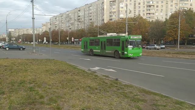 Троллейбус ЗИУ-682Г-016.02 #3324 следует по маршруту #2 на проспекте Победы смотреть онлайн