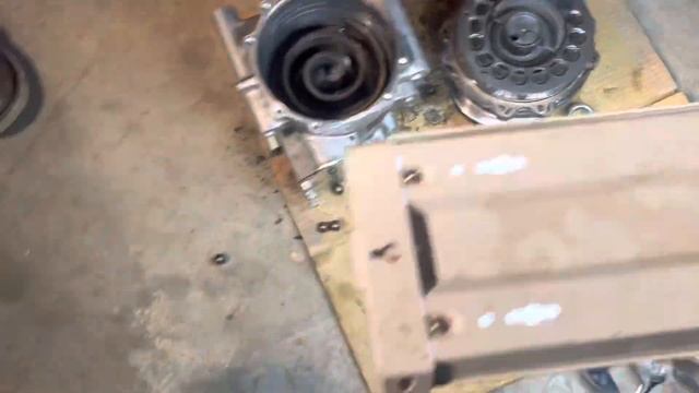 ? BURNT UP COMPRESSOR TAKING APART. 15 TON HEAT PUMP NATURAL GAS TOYOTA ENGINE BELT DRIVE смотреть онлайн