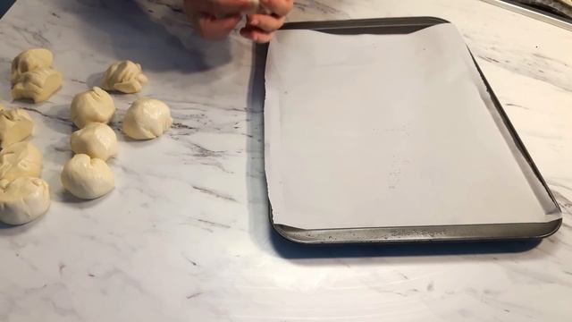 БУЛОЧКИ ДОМАШНИЕ С ЧЕСНОКОМ И ЗЕЛЕНЬЮ. смотреть онлайн