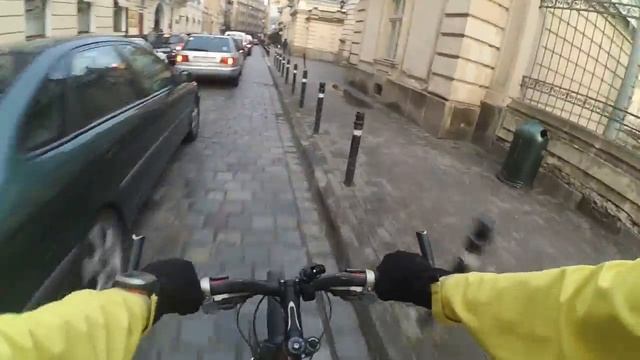 13.10.2016 катання на велосипеді Львовом ч.1(відео без звуку) смотреть онлайн