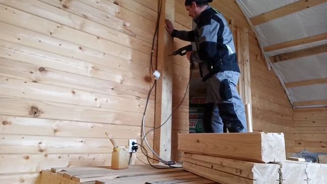 Дом из бруса своими руками. Выравнивание стен. Скрытая электрика. смотреть онлайн