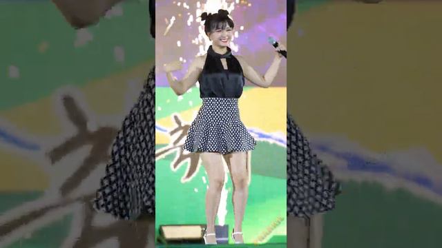 요요미(𝐘𝐎𝐘𝐎𝐌𝐈) 오너라 이리 / 함양산삼축제 [220902][직캠] by pharkil смотреть онлайн