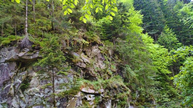 Побывали на водопаде в Каменке. Наши воспоминания. смотреть онлайн