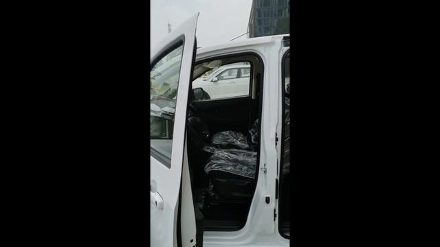 Yema 100% Electric MPV EC30 смотреть онлайн