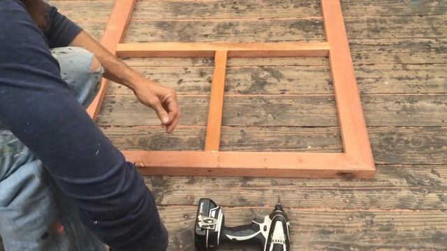 Building and stretching an artist's canvas смотреть онлайн