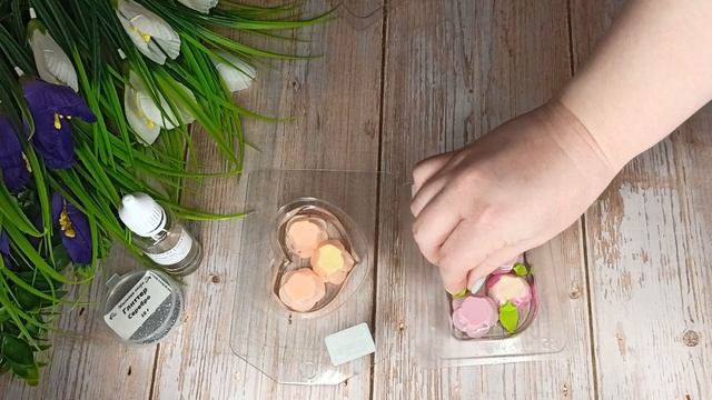 Мыло с вплавлением мелких деталей. Мыло в пластиковых формах. Утилизируем остатки мыльной основы! смотреть онлайн