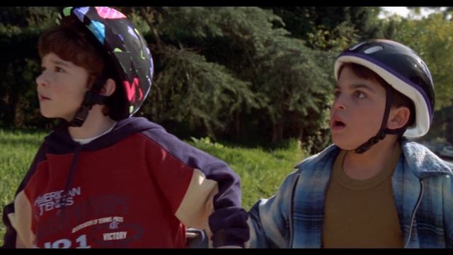 Man's Best Friend (1993) Cat Scene смотреть онлайн