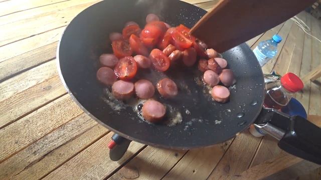 Обзор газовой горелки / Что можно приготовить в диких условиях? смотреть онлайн