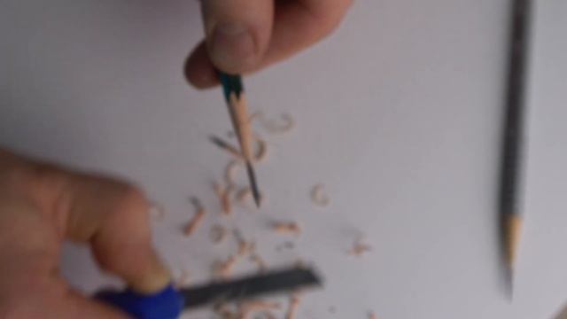 Видеоурок. Как профессионально затачивать карандаши? смотреть онлайн