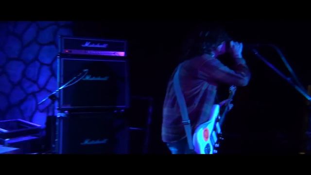 In Utero - Love buzz (Tributo a nirvana Chile) смотреть онлайн