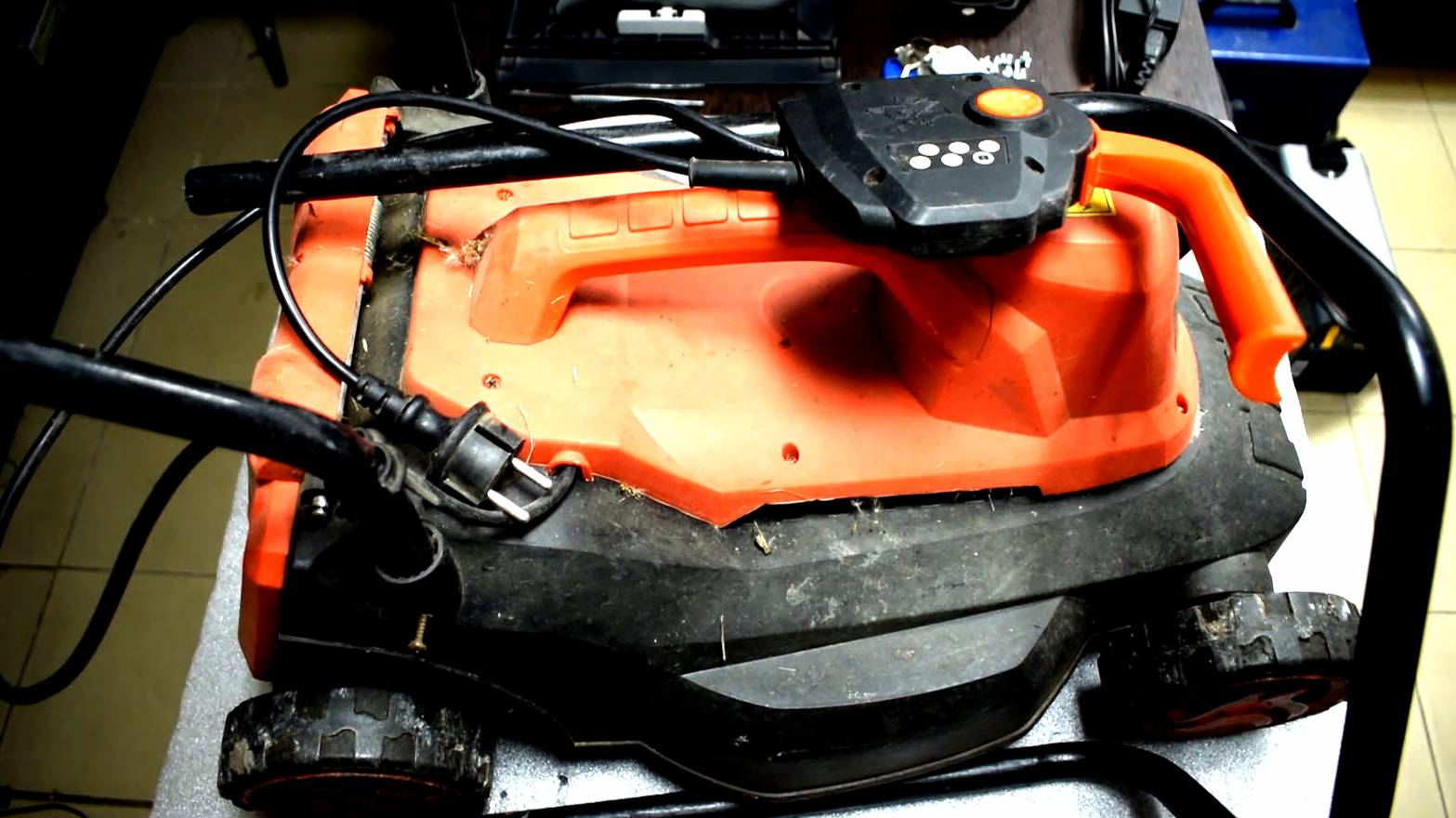 Ремонт газонокосилки Калибр смотреть онлайн