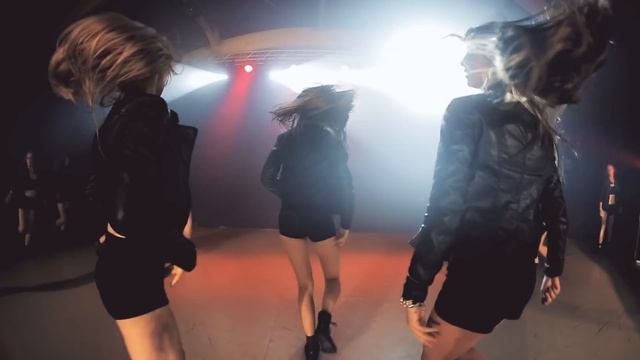 Britney Spears - Toxic | DANCE Video Concept смотреть онлайн
