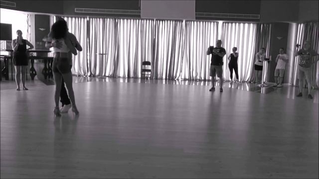 Kizomba improvisation Je m'en vais DJ Radikal by Mattias & Kaou смотреть онлайн