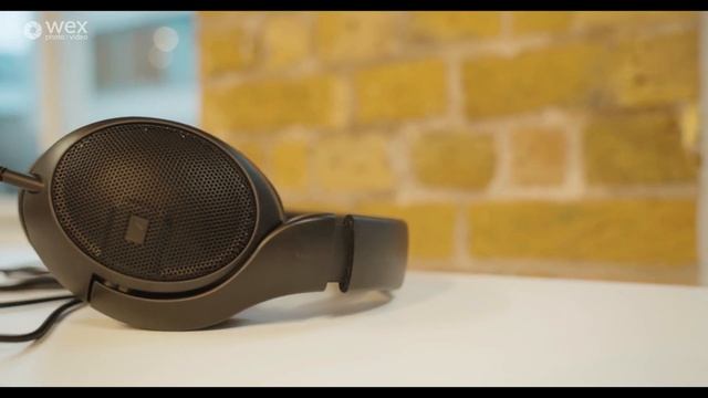 Sennheiser HD 400 PRO Headphones | Overview смотреть онлайн