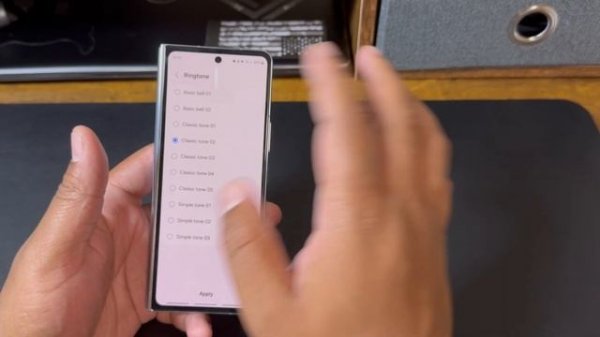 Samsung SmartTag 2: Elevating Smart Tracking to New Heights with Precision and Style!