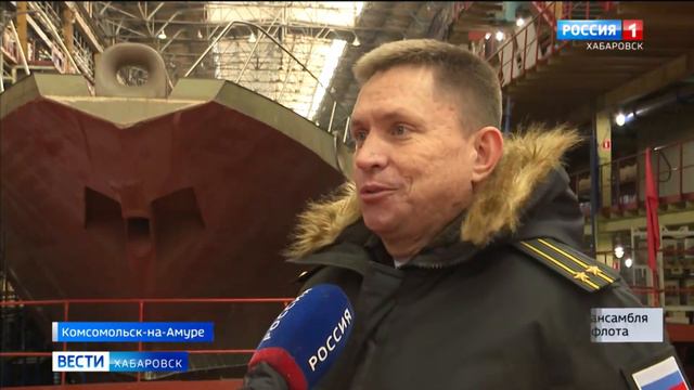 Ансамбль Тихоокеанского флота впервые выступил в стапельном цехе Амурского судостроительного завода смотреть онлайн