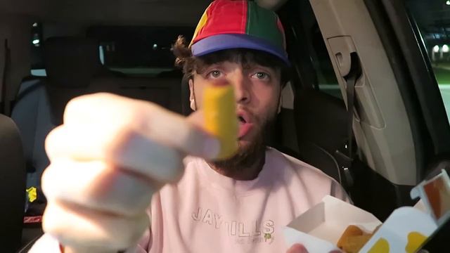 DO NOT ORDER BLIPPI HAPPY MEAL FROM MCDONALDS AT 3AM!! *EVIL BLIPPI.EXE IN REAL LIFE* смотреть онлайн