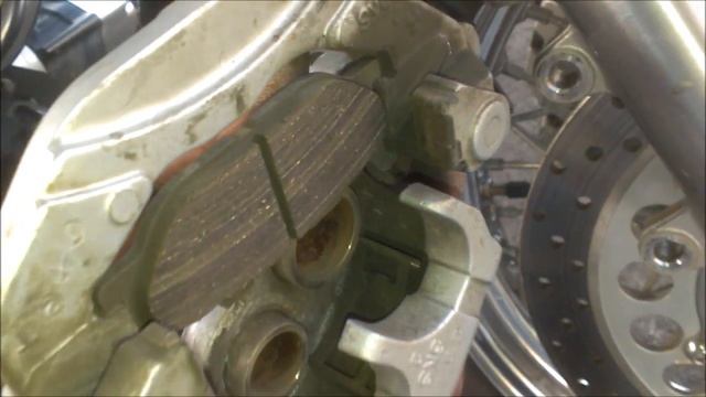Yamaha VStar 1100 Front Brake Pad Replacement Motorcycle смотреть онлайн