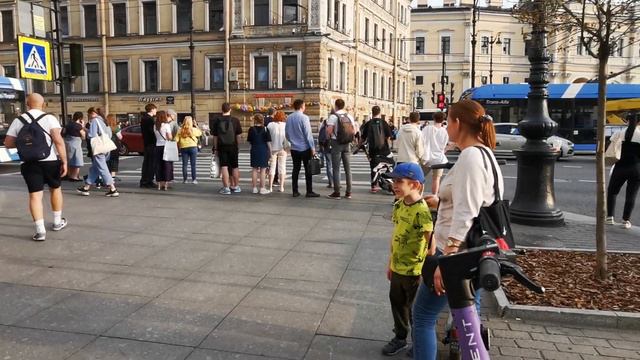 Июльский Петербург онлайн// мы в центре Невского проспекта "Город-герой Ленинград"// 2023 смотреть онлайн
