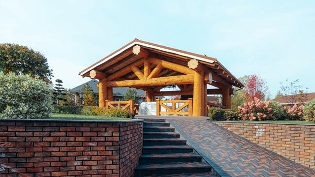 Красивая беседка из Рубленного бревна | Ручная рубка смотреть онлайн