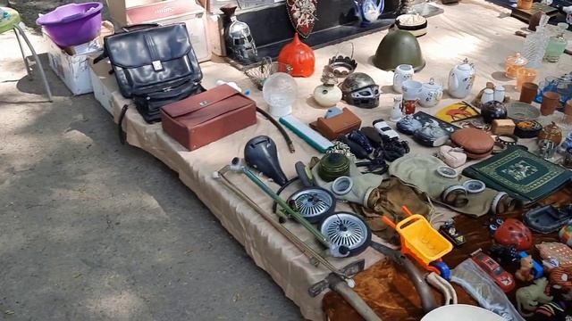 Одесса. МОЛДАВАНКА И СТАРОКОНКА! БАРАХОЛКА РЫНОК ОДЕССА! ЧТО СЕГОДНЯ МОЖНО КУПИТЬ? ЧАСТЬ 1 смотреть онлайн