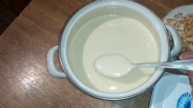 Оладьи с яблоками. Быстро, просто и вкусно. смотреть онлайн