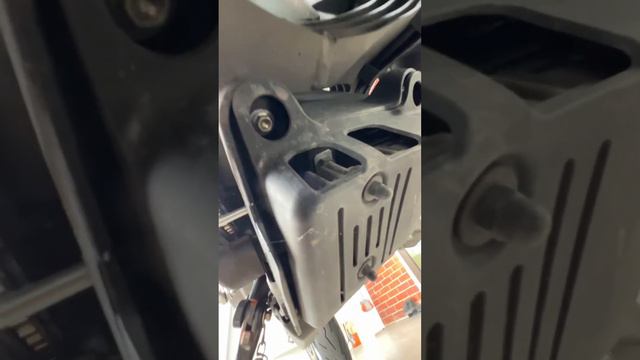 Ducati Monster 821 - Battery Removal смотреть онлайн