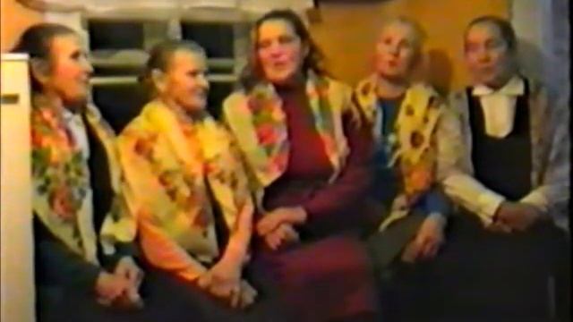 "Ой зачем эта ночь", исполняет аутентичная группа д. Комарово, 1992г смотреть онлайн