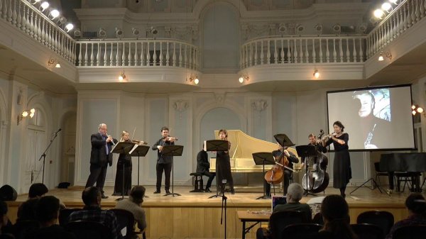 A. Vivaldi - Concerto for 2 Oboes in Re minor RV535