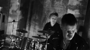 Мёртвые Осы - Стены