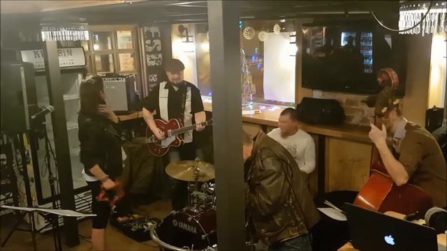 Lucky Dice - My Boy Elvis (Janis Martin cover) смотреть онлайн