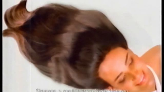 L'Oreal UK advert Elvive Anti Frizz Nutrileum Jonathan Kydd Voice Over смотреть онлайн