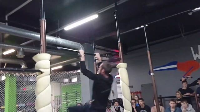 "Ворвались в КРАСНОЯРСК на ВОРКАУТ БАТЛЫ | Часть первая" смотреть онлайн