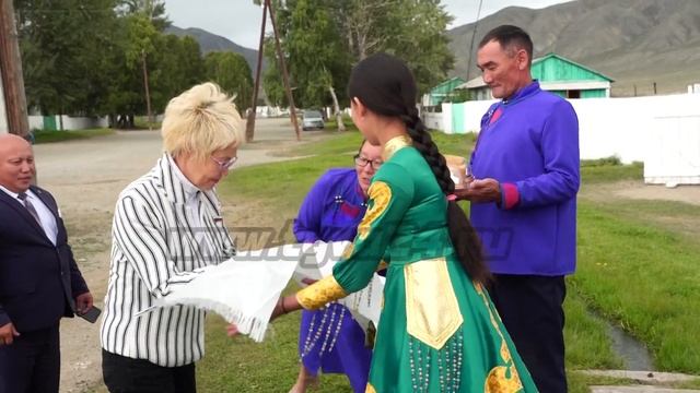 В Суть-Хольском районе изготавливают свой хлеб и булочки смотреть онлайн