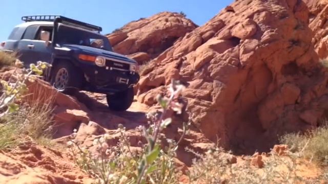 Ironman Suspension On An FJ Down A Rock Fall