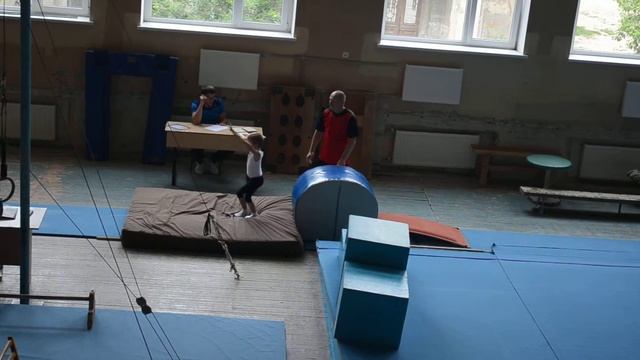 ГИМНАСТИКА ПРЫЖОК С РАЗБЕГА КИРИЛЛ МАКСИМЧУК  27.05.2017